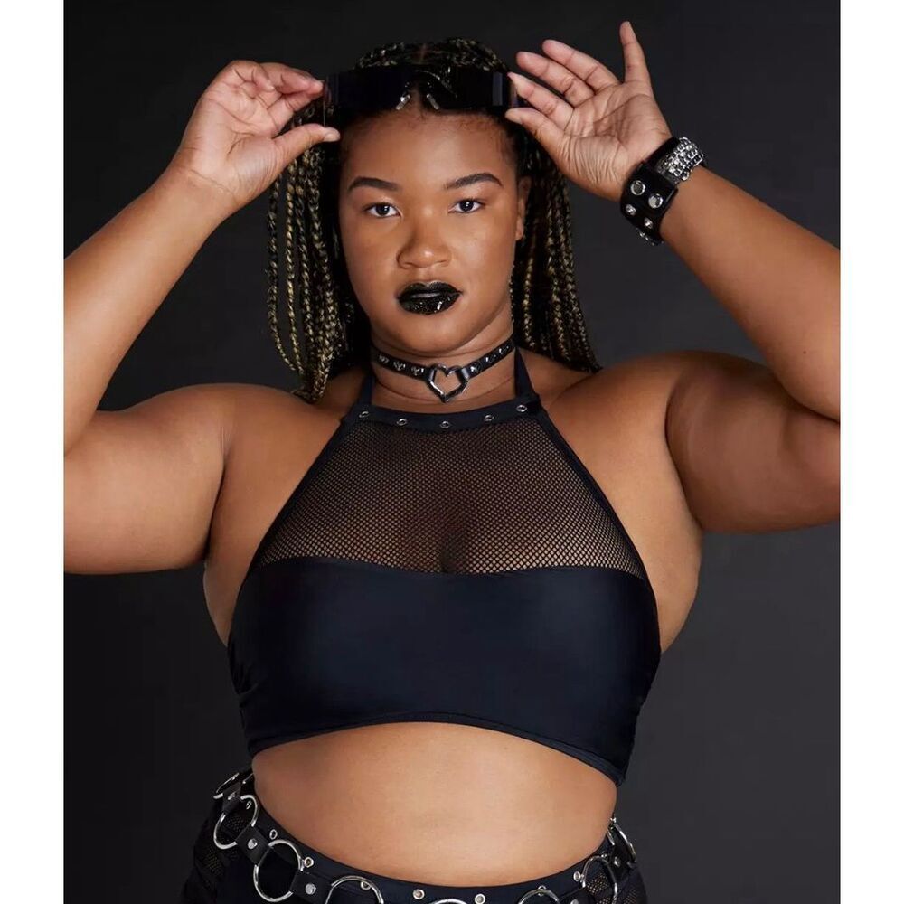 Hot Topic Black Fishnet Grommet Halter Swim Top Plus Size 1 Nwot